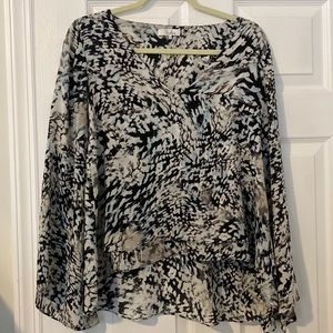 Parker double layer 100% poly blouse bell sleeve